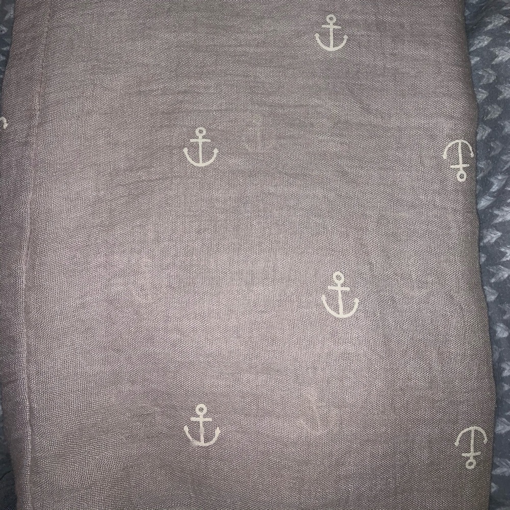 Anchor scarf